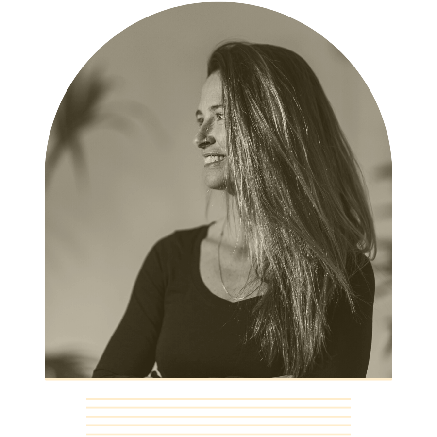 Itziar Igartua profesora de Hatha Yoga